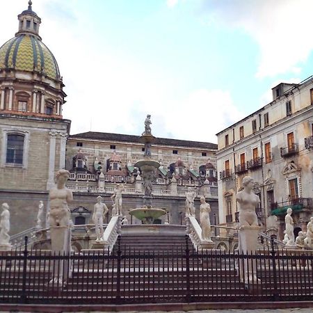Locazione Breve In Pieno Centro "Blue House" Leilighet Palermo Eksteriør bilde