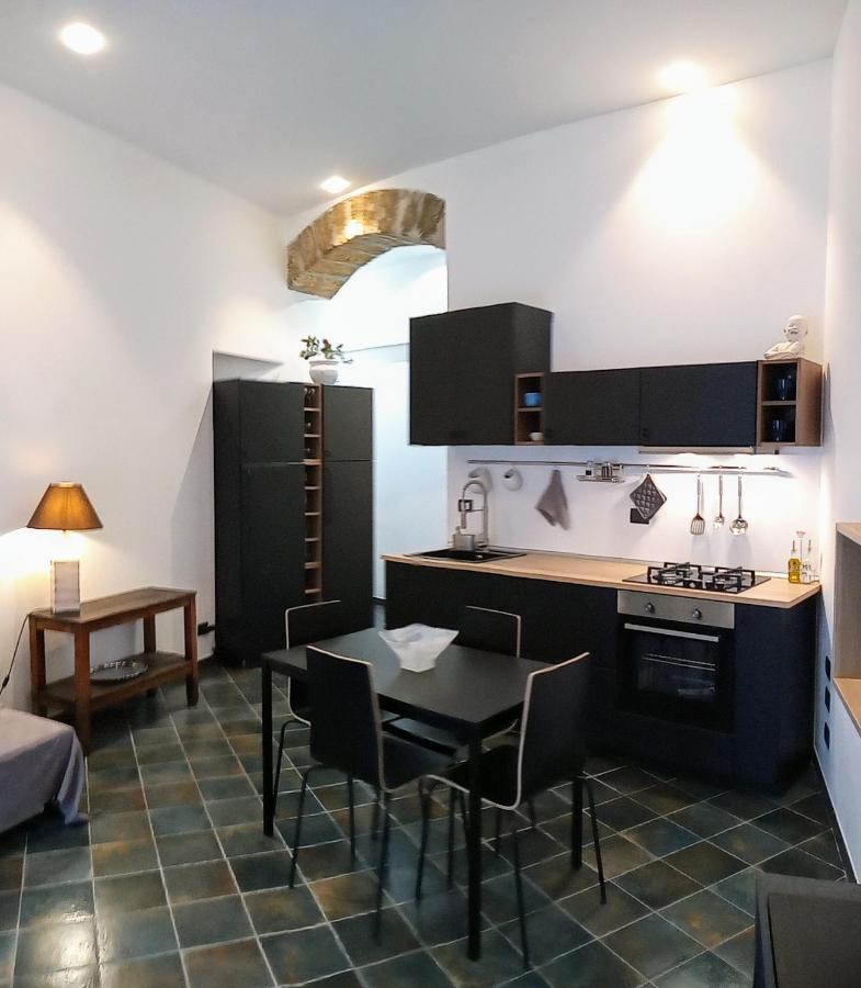 Locazione Breve In Pieno Centro "Blue House" Leilighet Palermo Eksteriør bilde