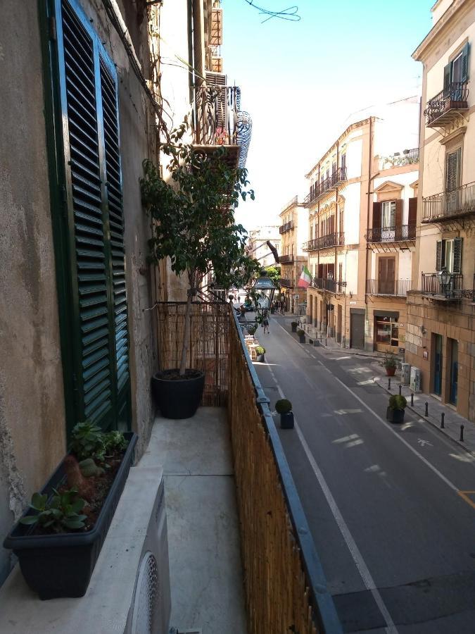 Locazione Breve In Pieno Centro "Blue House" Leilighet Palermo Eksteriør bilde