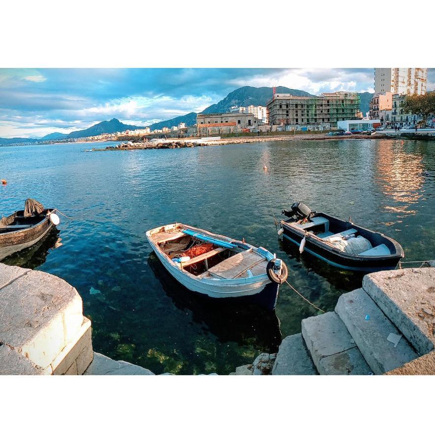 Locazione Breve In Pieno Centro "Blue House" Leilighet Palermo Eksteriør bilde