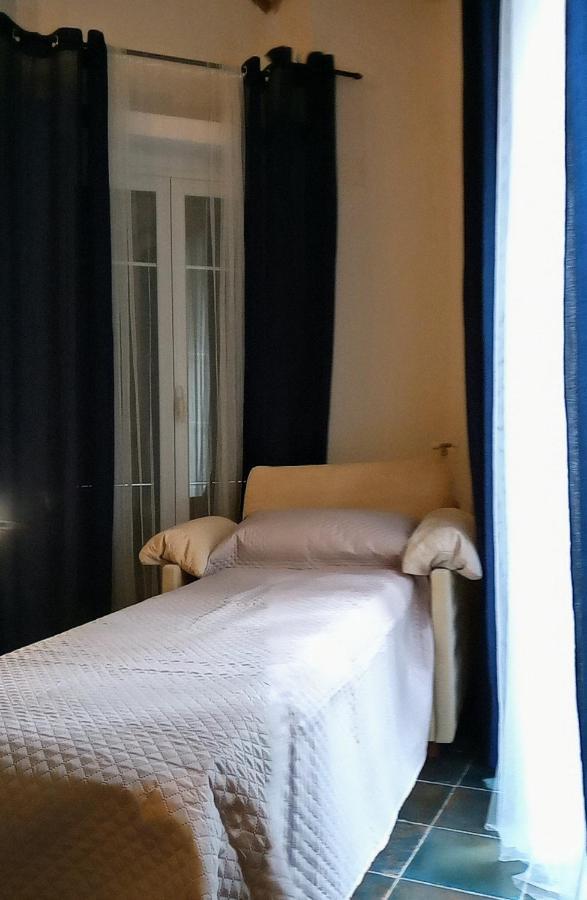 Locazione Breve In Pieno Centro "Blue House" Leilighet Palermo Eksteriør bilde