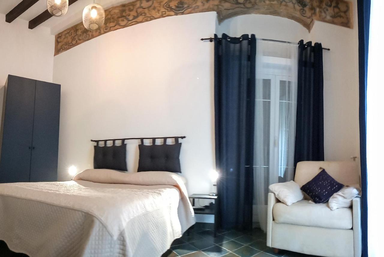 Locazione Breve In Pieno Centro "Blue House" Leilighet Palermo Eksteriør bilde